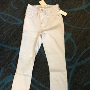 NEW NEW! GOOD AMERICAN | BABY BLUE CROPS (NWOT)